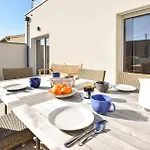 Nice Home In Creances With Sauna بيت للعطل *