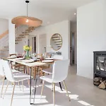 Nice Home In Creances With Sauna بيت للعطل *