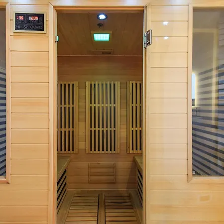 Lovely Home In Creances With Sauna * Creances
